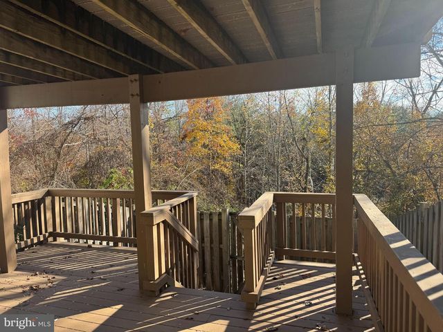 302 PINNACLE DR, Stafford, VA 22554