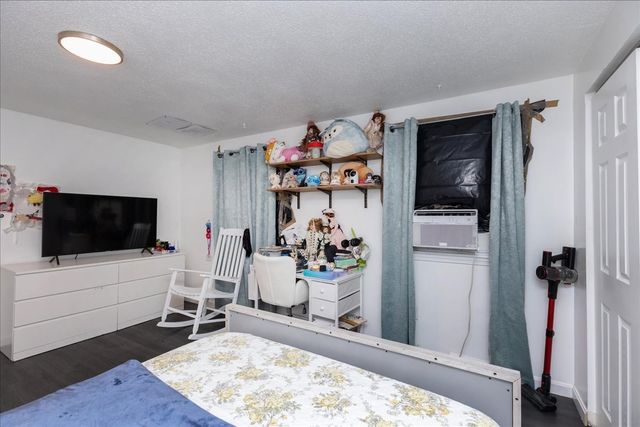 47 Kent St A, Lawrence, MA 01843