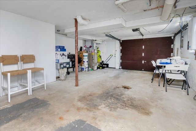 47 Kent St A, Lawrence, MA 01843