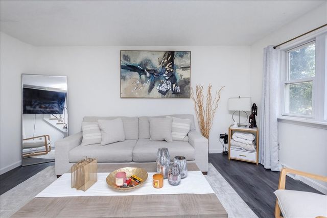 47 Kent St A, Lawrence, MA 01843