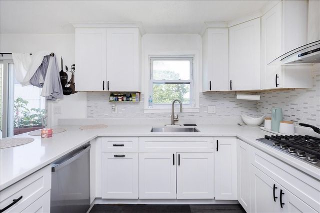 47 Kent St A, Lawrence, MA 01843