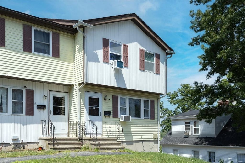 47 Kent St A, Lawrence, MA 01843