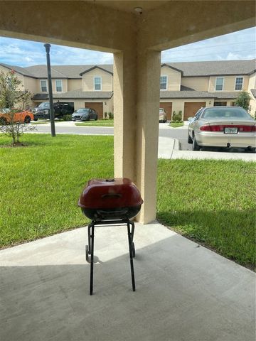 1523 WYNFORD CIRCLE, Tavares, FL 32778