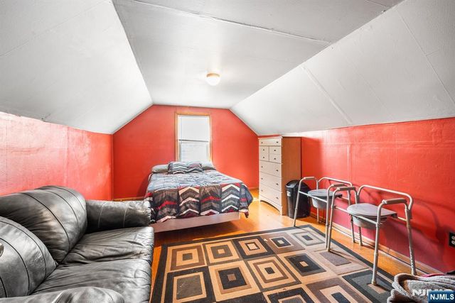 552 N Main Street, Lodi, NJ 07644