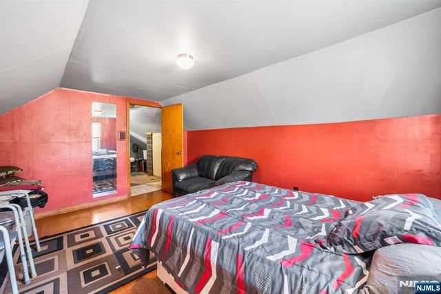 552 N Main Street, Lodi, NJ 07644