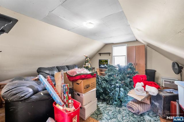 552 N Main Street, Lodi, NJ 07644