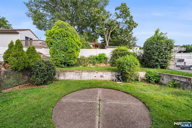 552 N Main Street, Lodi, NJ 07644