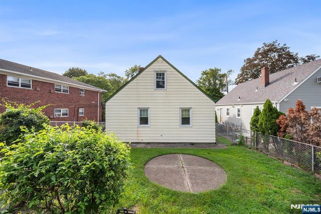 552 N Main Street, Lodi, NJ 07644