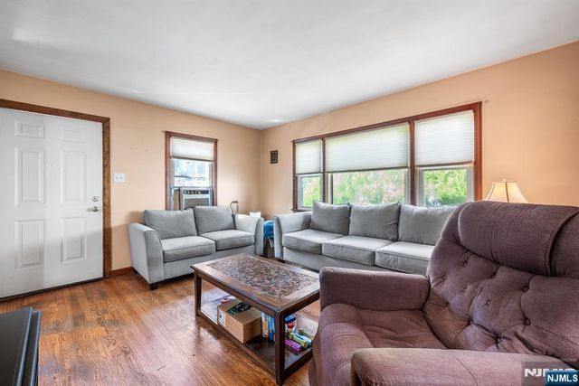 552 N Main Street, Lodi, NJ 07644
