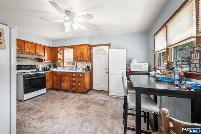 552 N Main Street, Lodi, NJ 07644