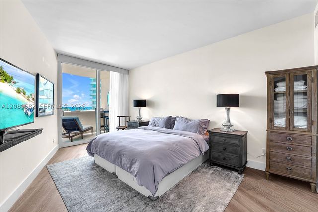 300 S Pointe Dr 809, Miami Beach, FL 33139