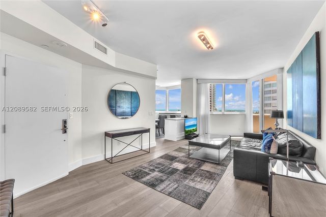 300 S Pointe Dr 809, Miami Beach, FL 33139