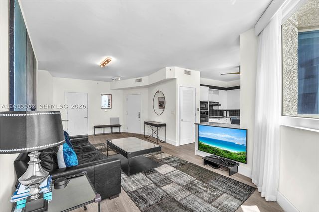 300 S Pointe Dr 809, Miami Beach, FL 33139