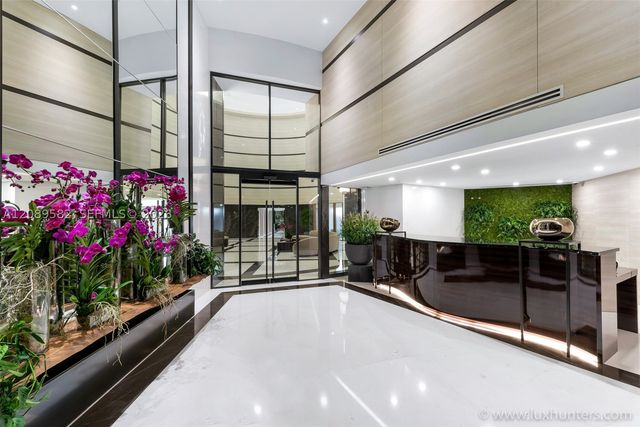 300 S Pointe Dr 809, Miami Beach, FL 33139