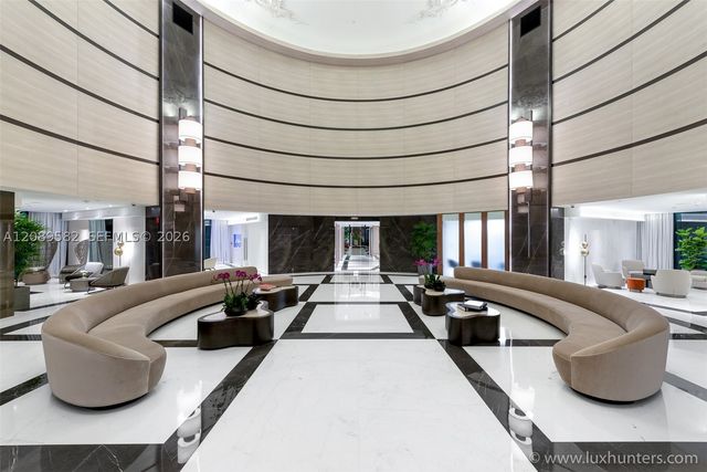 300 S Pointe Dr 809, Miami Beach, FL 33139
