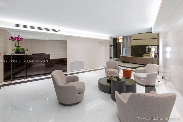 300 S Pointe Dr 809, Miami Beach, FL 33139