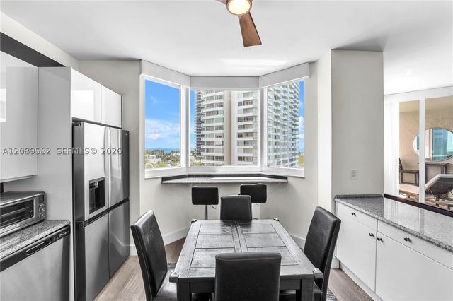 300 S Pointe Dr 809, Miami Beach, FL 33139