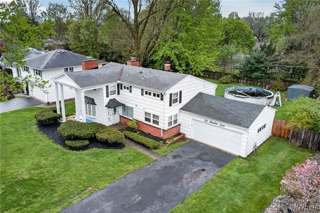 32 Hunters Ln, Amherst, NY 14221