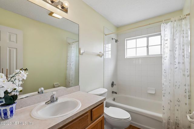 2426 OLD PINE Trail, Fleming Island, FL 32003