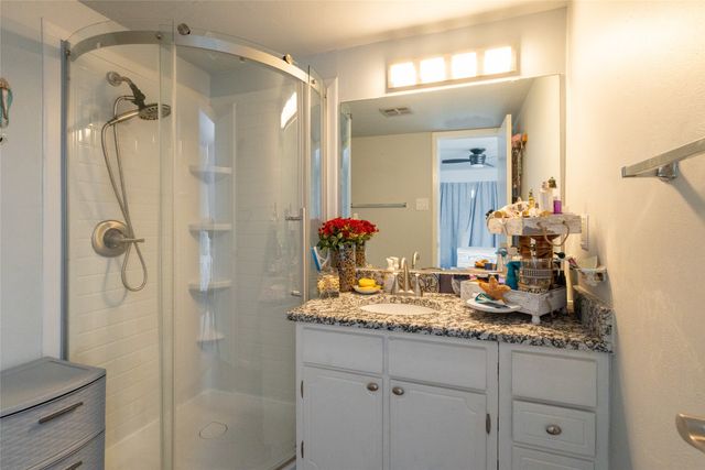 108 Harbor Drive 204, Runaway Bay, TX 76426