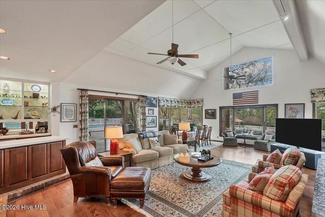 230 Old Dewberry Lane, Southern Pines, NC 28387