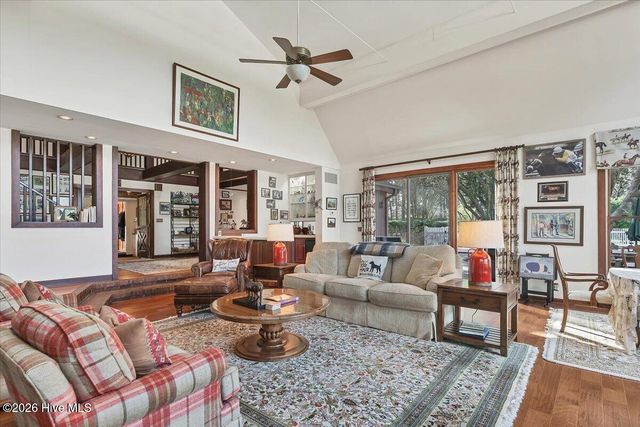 230 Old Dewberry Lane, Southern Pines, NC 28387