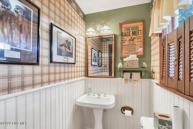 230 Old Dewberry Lane, Southern Pines, NC 28387