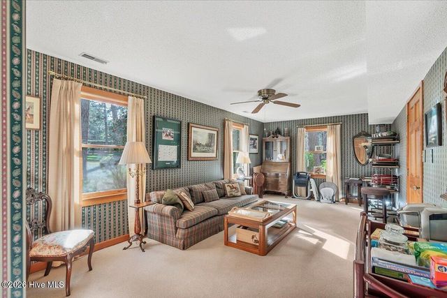 230 Old Dewberry Lane, Southern Pines, NC 28387