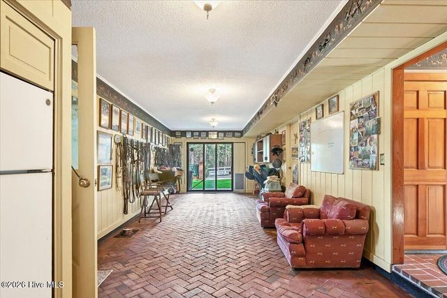 230 Old Dewberry Lane, Southern Pines, NC 28387