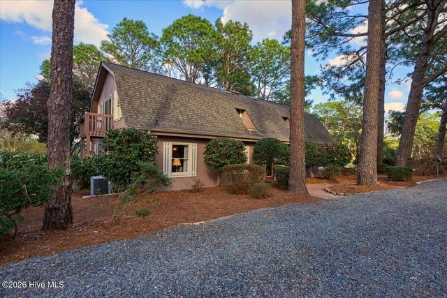 230 Old Dewberry Lane, Southern Pines, NC 28387