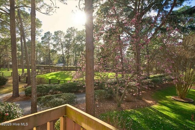 230 Old Dewberry Lane, Southern Pines, NC 28387