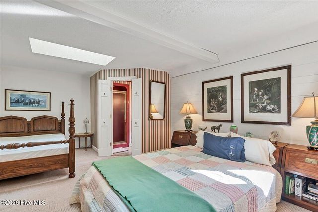 230 Old Dewberry Lane, Southern Pines, NC 28387