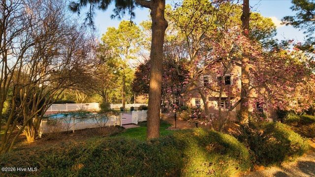 230 Old Dewberry Lane, Southern Pines, NC 28387