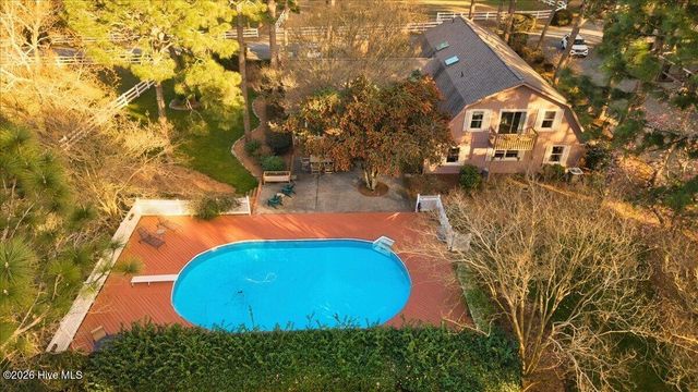 230 Old Dewberry Lane, Southern Pines, NC 28387