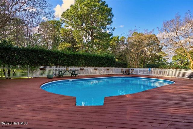 230 Old Dewberry Lane, Southern Pines, NC 28387