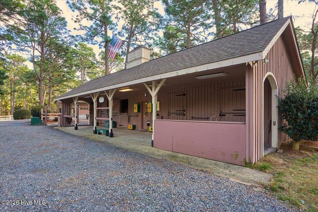 230 Old Dewberry Lane, Southern Pines, NC 28387