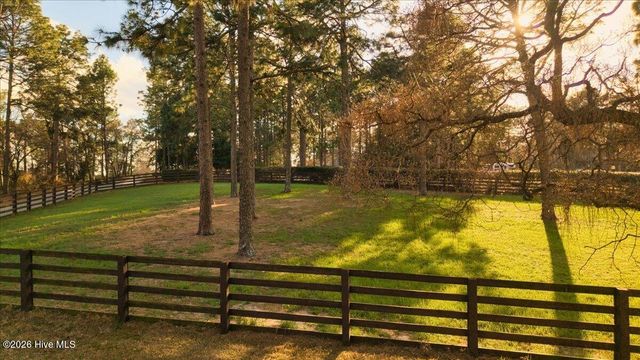 230 Old Dewberry Lane, Southern Pines, NC 28387