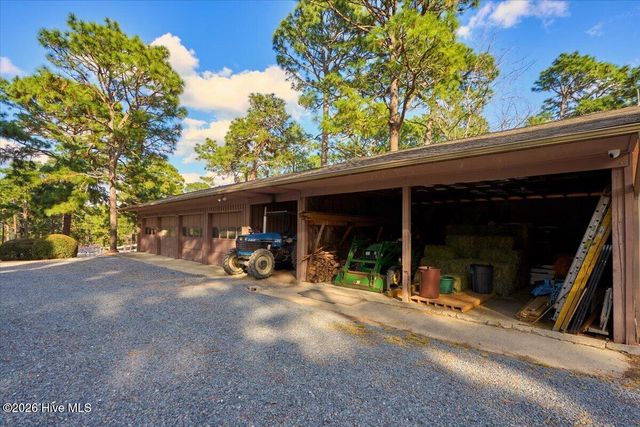 230 Old Dewberry Lane, Southern Pines, NC 28387