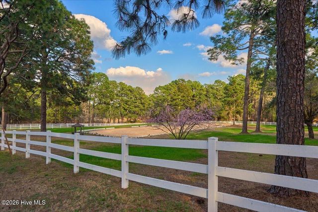 230 Old Dewberry Lane, Southern Pines, NC 28387