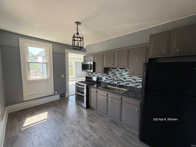 527 Henry Street, Huntington, IN 46750