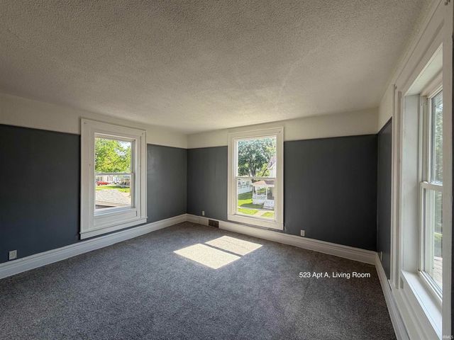 527 Henry Street, Huntington, IN 46750