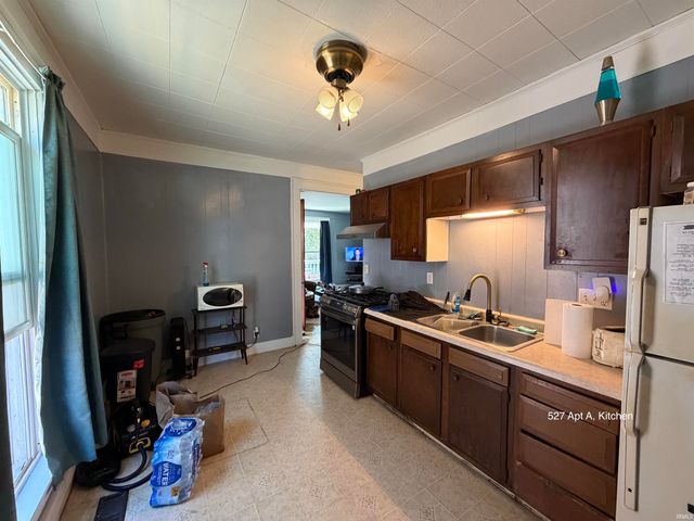 527 Henry Street, Huntington, IN 46750