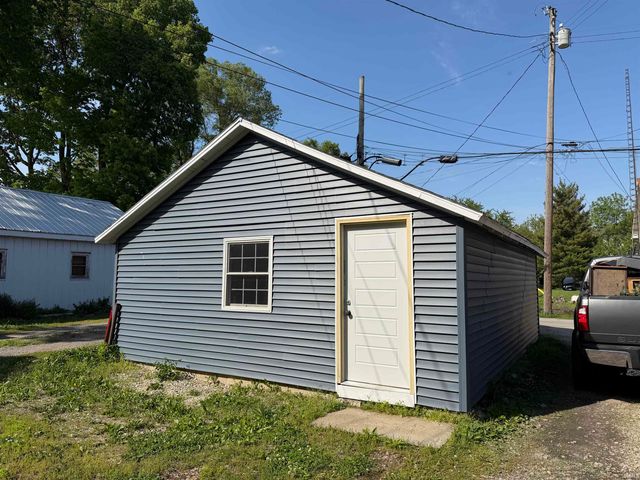 527 Henry Street, Huntington, IN 46750