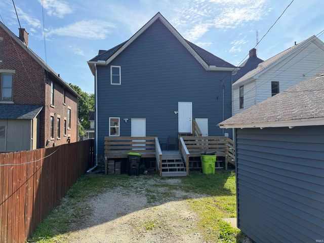527 Henry Street, Huntington, IN 46750