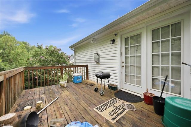 6951 Rangecrest Road, Belews Creek, NC 27009