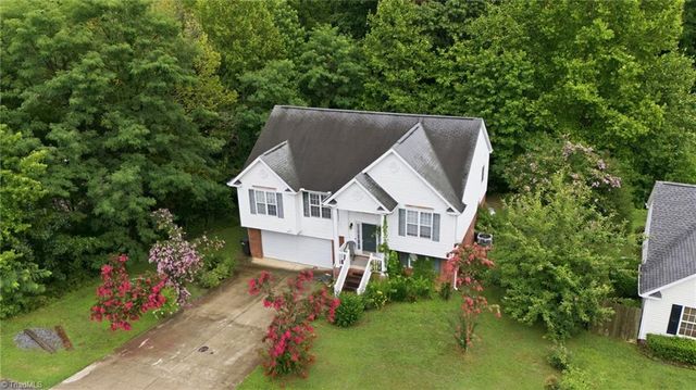 6951 Rangecrest Road, Belews Creek, NC 27009