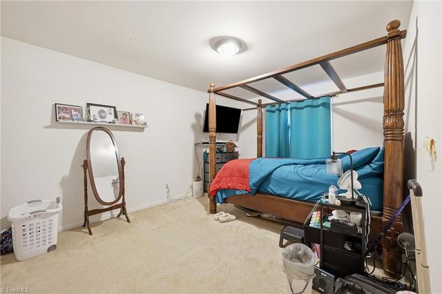 6951 Rangecrest Road, Belews Creek, NC 27009