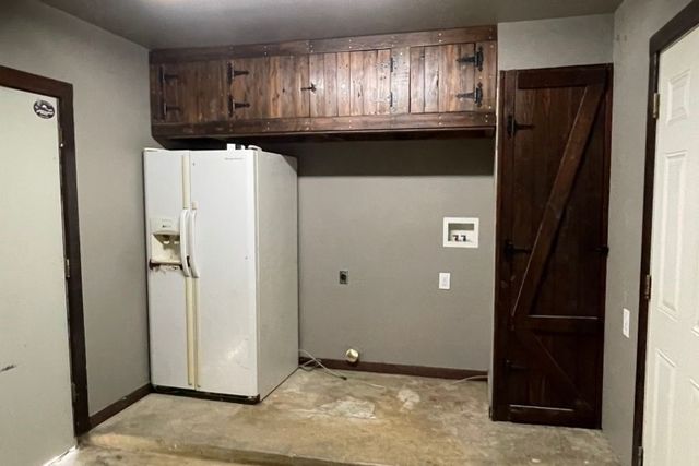 1614 Wood Street, Brownwood, TX 76801