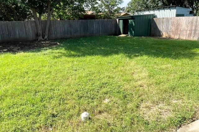 1614 Wood Street, Brownwood, TX 76801