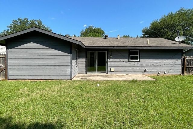 1614 Wood Street, Brownwood, TX 76801